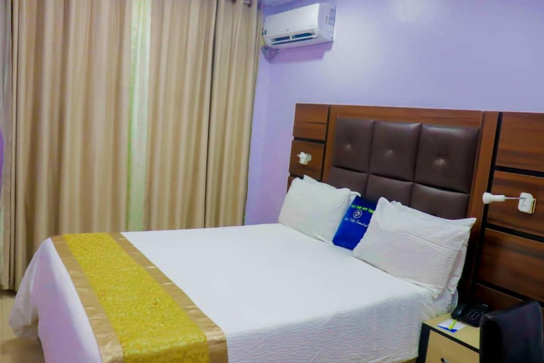Golden Tulip Hotel- Evergreen Port Harcourt Luaran gambar