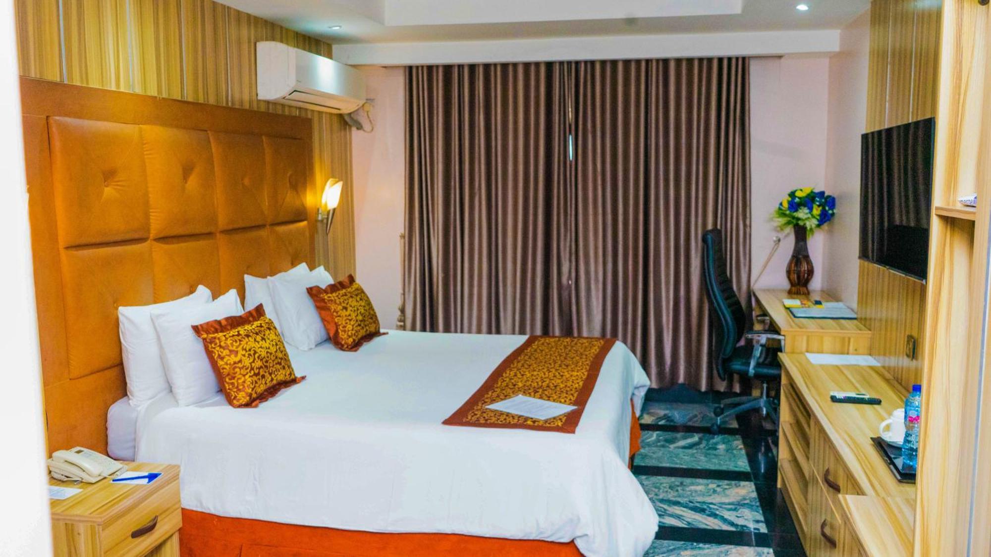 Golden Tulip Hotel- Evergreen Port Harcourt Luaran gambar